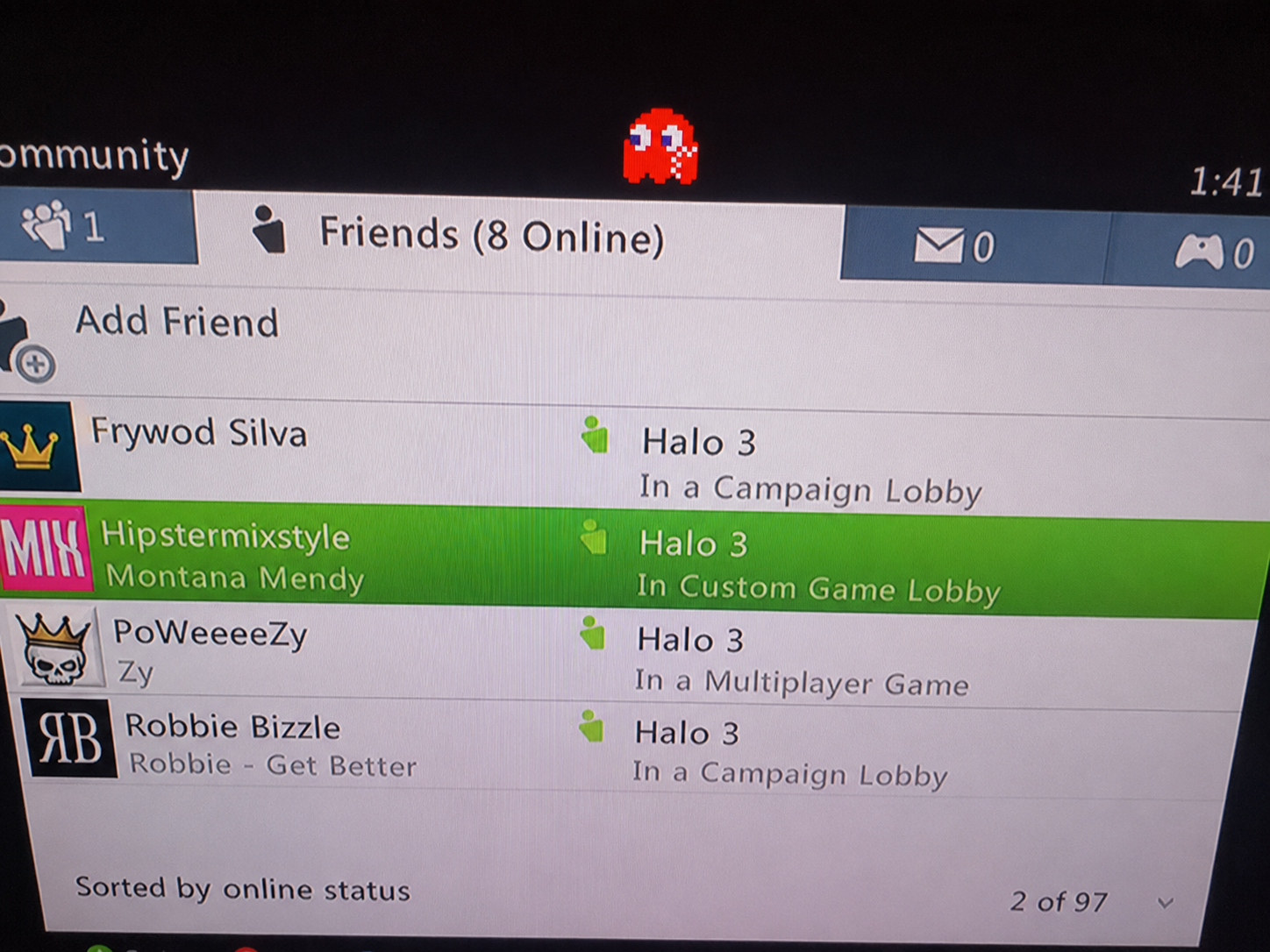 Xbox 360 Friends list showing Hipstermixstyle (Montana Mendy) and Robbie Bizzle both online in Halo 3, out of 97 total friends